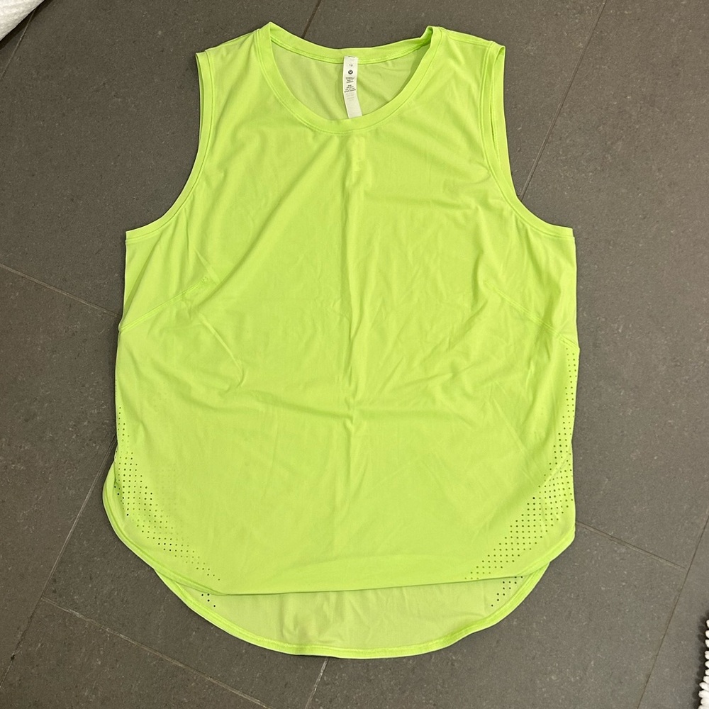 Lululemon workout tank